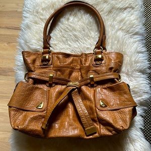 B Makowsky lather handbag purse camel color